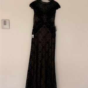 Tadashi Shoji Black Embellished Flutter Sleeve Lace Mermaid Gown